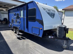 Used 2018 Winnebago Micro Minnie 2106FBS available in Rockford, Illinois