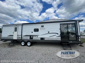Used 2020 Forest River Wildwood DLX 353FLFB available in Ringgold, Georgia
