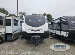 Used 2024 Cruiser RV Twilight Signature TWS-25BH available in Ringgold, Georgia