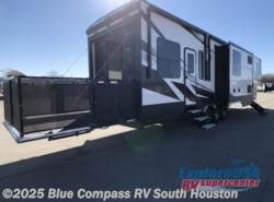 New 2020 Dutchmen Voltage V4075 available in Houston, Texas