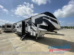 New 2021 Dutchmen Voltage VT4175 available in Houston, Texas