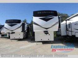 New 2021 CrossRoads Redwood 3401RL available in Houston, Texas