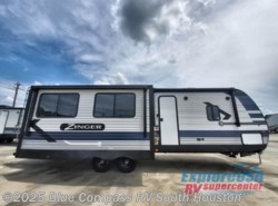 New 2021 CrossRoads Zinger ZR292RE available in Houston, Texas
