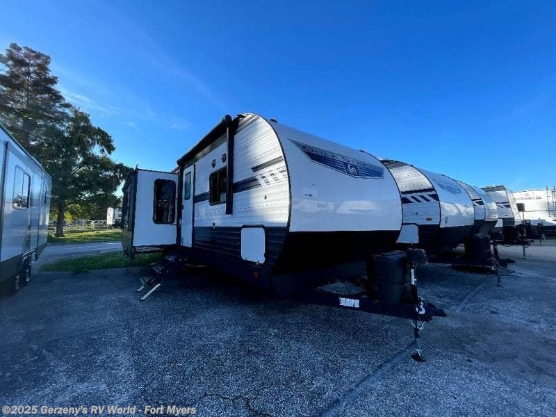 New 2023 Gulf Stream Conquest 299RLI available in Fort Myers, Florida