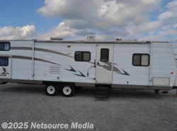 Used 2006 Fleetwood Mallard 320BHDS available in Smyrna, Delaware