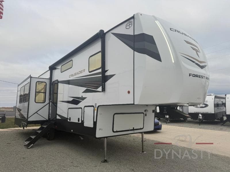 New 2026 Prime Time Crusader KING33 available in Bunker Hill, Indiana