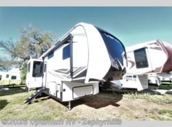 New 2021 K-Z Venom V-Series V3313TK available in Zephyrhills, Florida