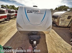 New 2019 Coachmen Freedom Express Pilot 20BHS available in East Lansing, Michigan