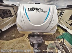 New 2019 Coachmen Freedom Express Pilot 19FBS available in East Lansing, Michigan