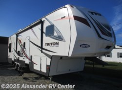 Used 2016 Dutchmen Voltage Triton 3451