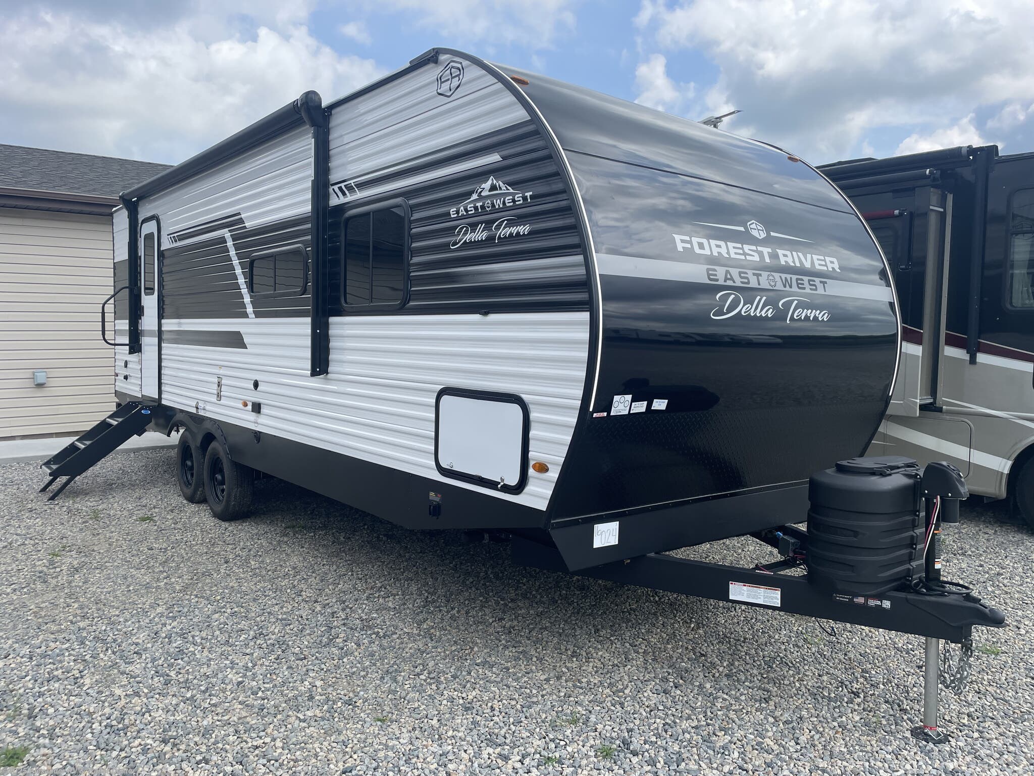 New 2026 East to West Della Terra 261RB available in Clayton, Delaware