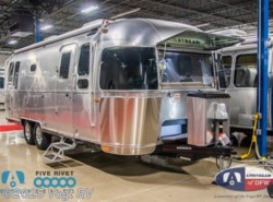 New 2019 Airstream Flying Cloud 26RB available in Fort Worth, Texas