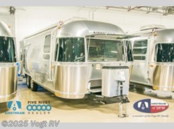 New 2019 Airstream Flying Cloud 27FB available in Fort Worth, Texas