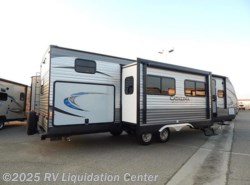 New 2018 Coachmen Catalina Legacy Edition 313DBDSCK available in Clovis, California