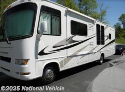 Used 2008 Thor Motor Coach Four Winds Hurricane 31H available in Sneedville, Tennessee