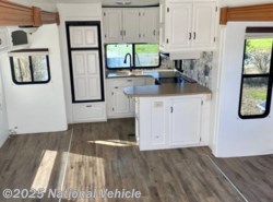 Used 2009 Keystone Montana 3585SA available in Lodi, California