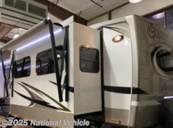 Used 2020 Palomino Columbus Castaway 86FK available in Liberty Hill, Texas
