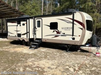 Used 2018 Forest River Rockwood Signature Ultra Lite 8328BS available in Ozark, Alabama