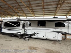 Used 2022 Jayco North Point 377RLBH available in Spring Ck Twp, South Dakota