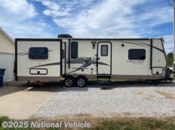 Used 2016 Forest River Flagstaff Super Lite 27RLWS available in Warrensburg, Missouri