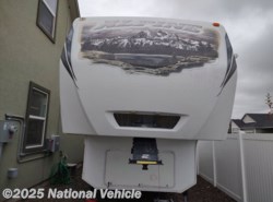 Used 2013 Keystone Alpine 3555RL available in Yakima, Washington