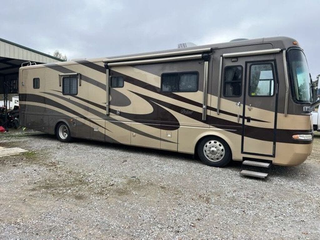 Used 2005 Monaco RV Diplomat 40DST available in Jonesville, Louisiana