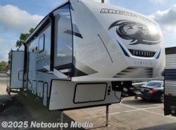 New 2021 Forest River Cherokee ARTIC WOLF 3770SUITE available in Jacksonville, Florida