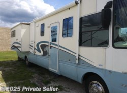Used 2001 National RV Dolphin available in Osteen, Florida