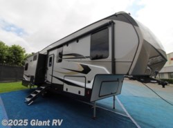 New 2020 Keystone Laredo available in Downey, California