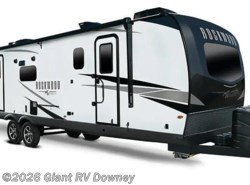 New 2026 Forest River Rockwood Ultra Lite 2706BH available in Downey, California