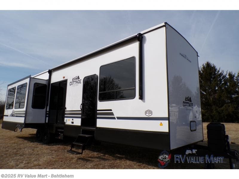 New 2025 Forest River Cedar Creek Cottage 40CRS available in Bath, Pennsylvania