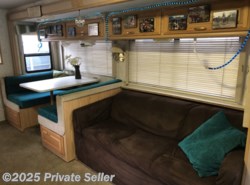 Used 2000 Fleetwood Bounder available in Navarre, Florida