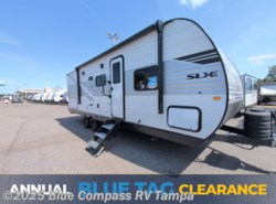 New 2025 Jayco Jay Flight SLX 261BHS available in Dover, Florida