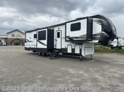 Used 2020 Keystone Avalanche 382FL available in Altoona, Iowa