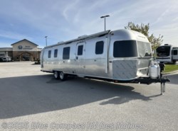 New 2026 Airstream Classic 33FB available in Altoona, Iowa