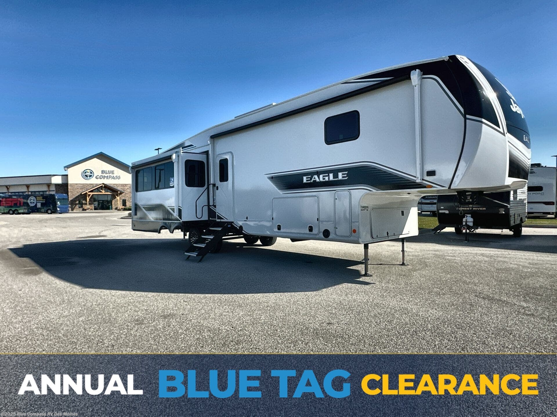 New 2026 Jayco Eagle 335LSTS available in Altoona, Iowa