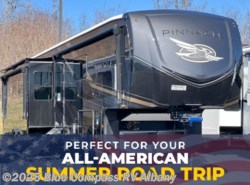 New 2025 Jayco Pinnacle 38FBRK available in Latham, New York