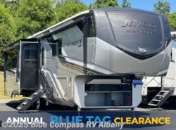 New 2025 Jayco Pinnacle 36FBTS available in Latham, New York