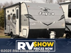 New 2025 Jayco Jay Flight SLX 160LK available in Latham, New York