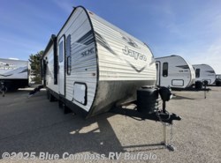 New 2025 Jayco Jay Flight SLX 262RLS available in West Seneca, New York