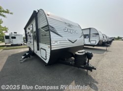 New 2025 Jayco Jay Flight SLX 210QB available in West Seneca, New York
