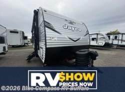 New 2026 Jayco Jay Flight SLX 210QB available in West Seneca, New York