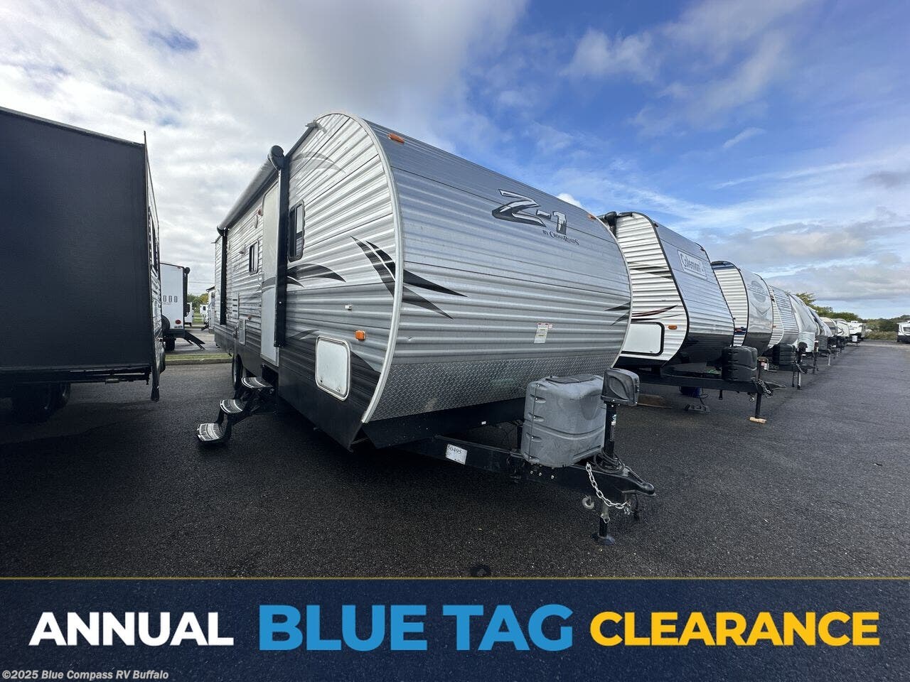 Used 2016 Keystone Zinger 272BH available in West Seneca, New York