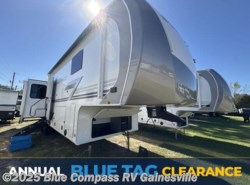 New 2026 Heartland Sundance 32RLBS available in Alachua, Florida