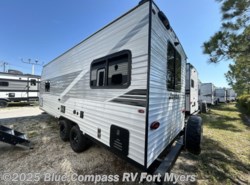 New 2025 Jayco Jay Flight SLX 210QB available in Fort Myers, Florida