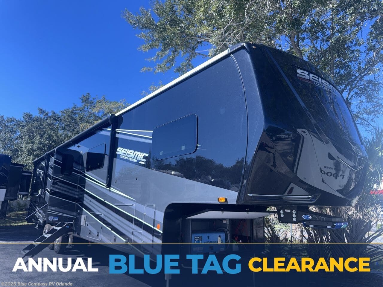 Used 2025 Jayco Seismic Luxury Series 4113 Seismic Luxury available in Casselberry, Florida