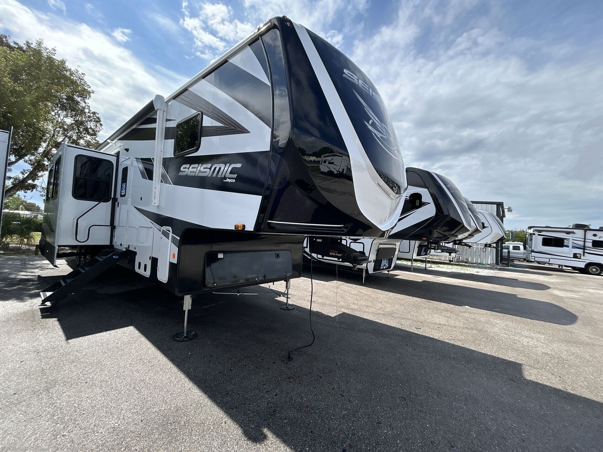 New 2026 Jayco Seismic 395 available in St. Augustine, Florida