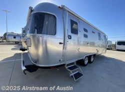 New 2026 Airstream Flying Cloud 27FB Twin available in Buda, Texas