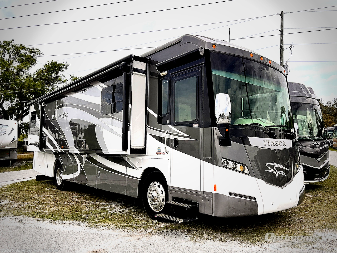 Used 2014 Itasca Meridian 36M available in Bushnell, Florida