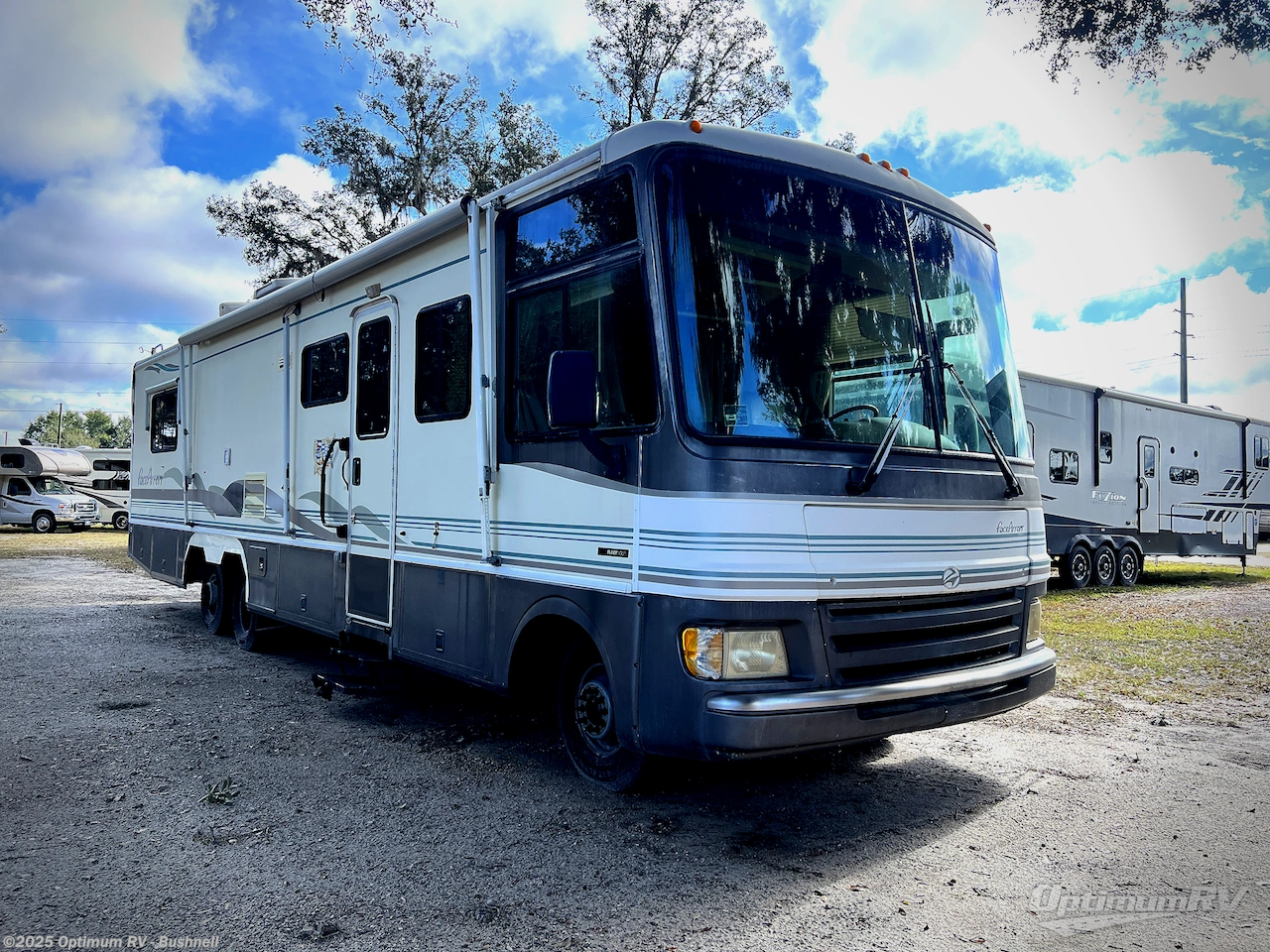 Used 1998 Fleetwood Pace Arrow 36S available in Bushnell, Florida
